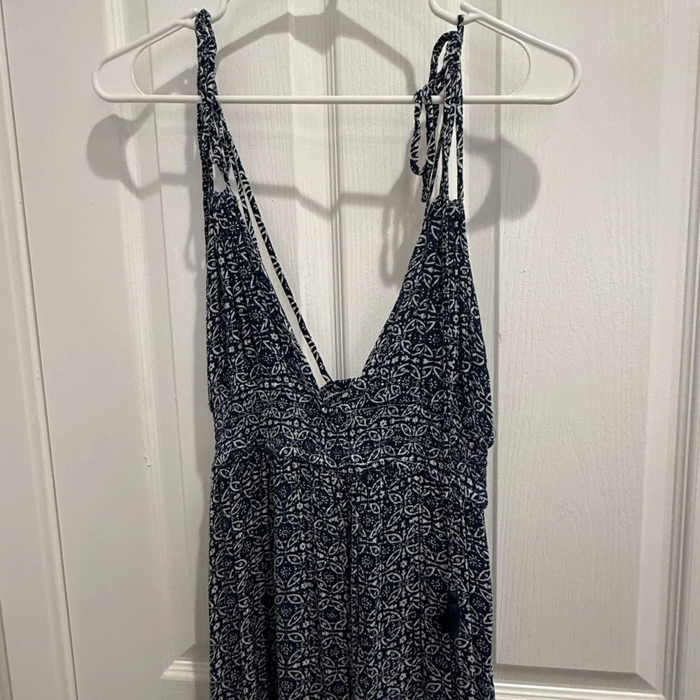 Lulu's Indigo and White Patterned Dress - Picture 4 of 5
